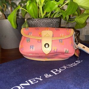 Dooney & Bourke Flap wristlet